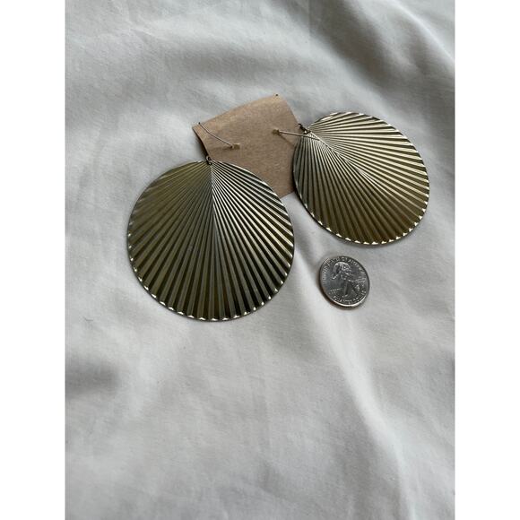 Vintage Oversized Peacock Disk Earrings Maximalist Glam Drag 60s 70s Gold - Picture 5 of 5